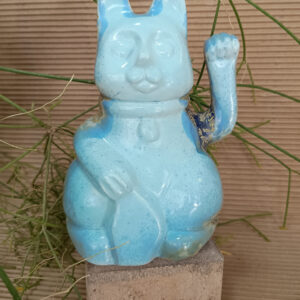 Gato de la suerte, explosión de esmaltes