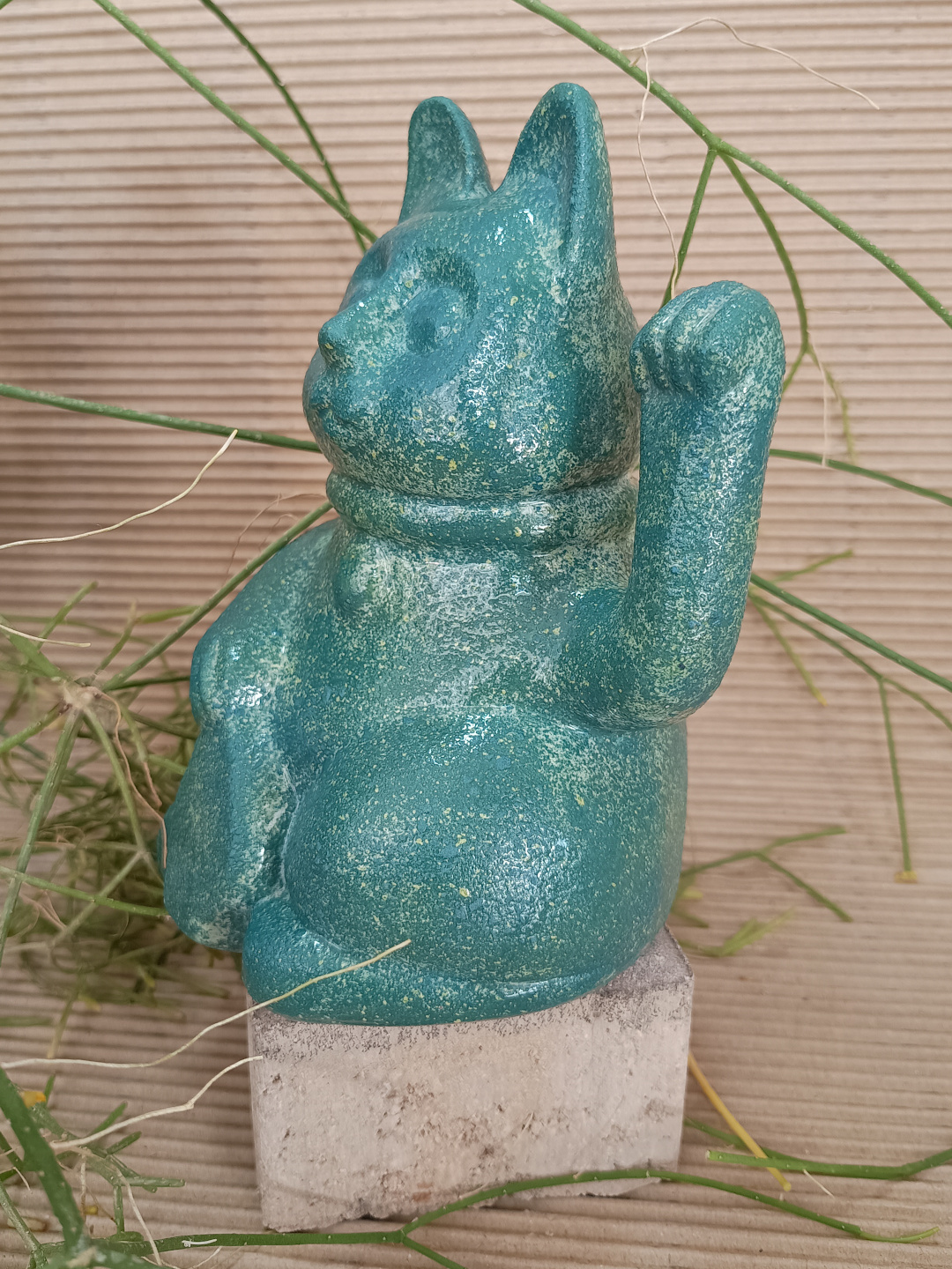 Gato de la suerte, gotelé verde - Imagen 2