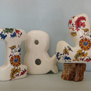 Letras cerámicas, I&J